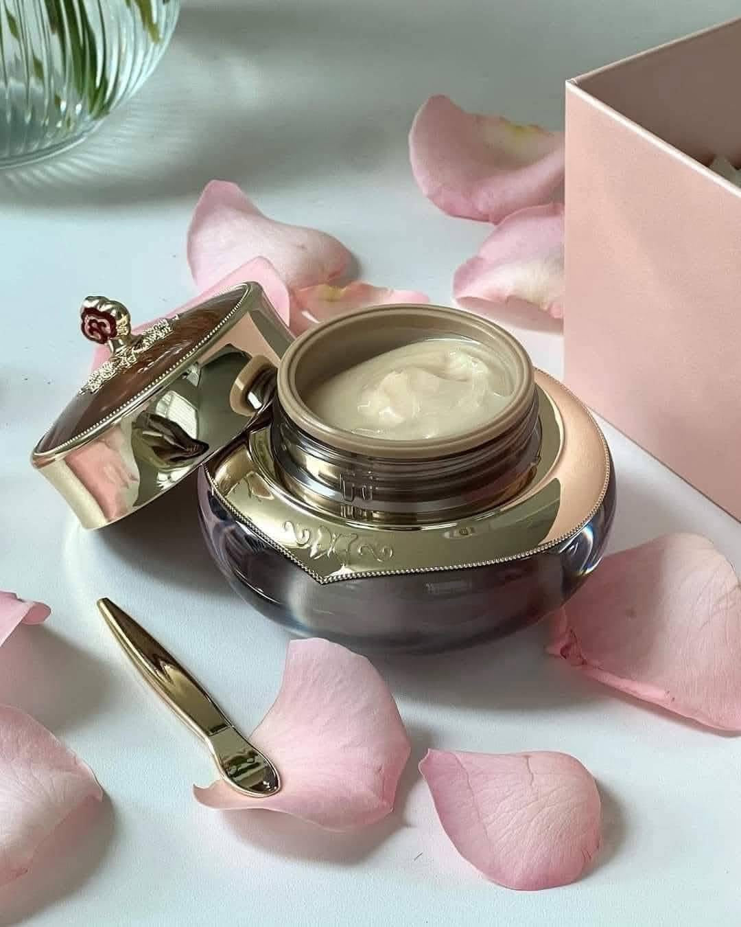 Kem Dưỡng Tái Sinh Vùng Mắt Whoo Cheongidan Radiant Eye Cream 5ml x 5