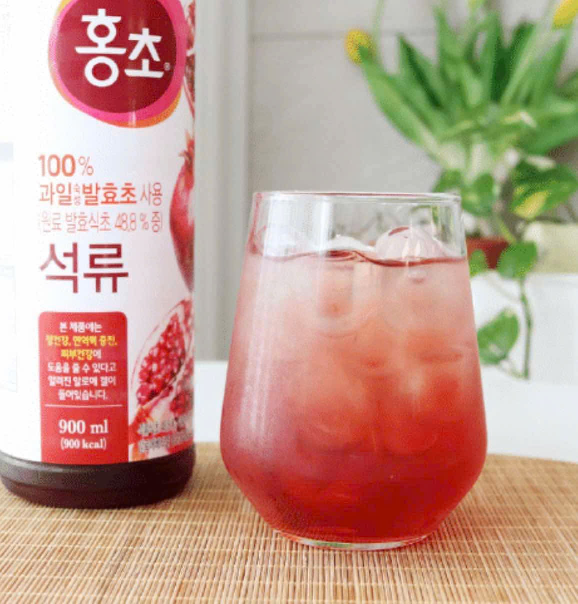 Dấm lựu đỏ Hàn Deasang 900ml