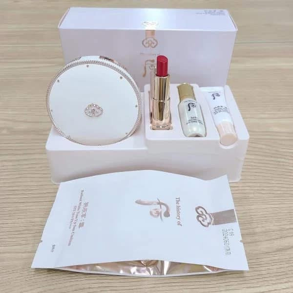Whoo Radiant White Tone Up Sun Cushion Special Set