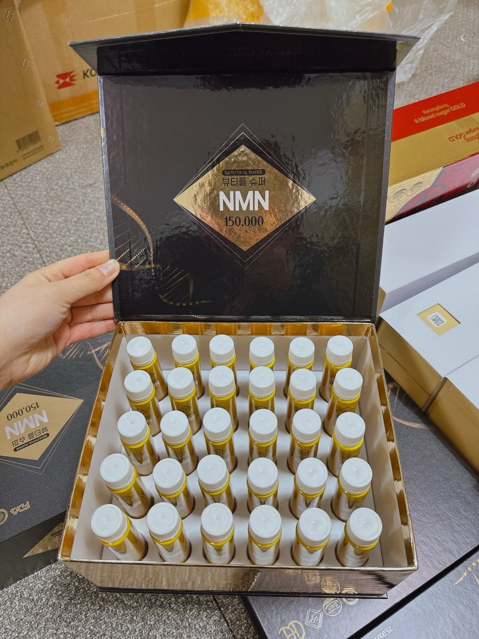 NMN 150.000MG (30 ống)
Nước uống trường thọ cải lão hoàn đồng trẻ mãi không già body plus korea.