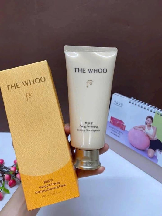 Sữa 𝐦ặ𝐭 𝐖𝐡𝐨𝐨 𝐯à𝐧𝐠 𝐆𝐨𝐧𝐠 𝐉𝐢𝐧 𝐅𝐚𝐜𝐢𝐚𝐥 𝐅𝐨𝐚𝐦 𝐂𝐥𝐞𝐚𝐧𝐬𝐞𝐫 𝐇𝐨à𝐧𝐠 𝐜𝐮𝐧𝐠 𝐜𝐡𝐨 𝐝𝐚 ẩ𝐦 𝐦ị𝐧 180ml