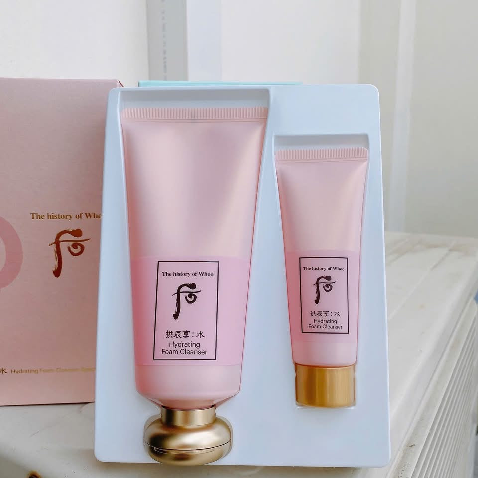 𝐒𝐞𝐭 𝐬𝐮̛̃𝐚 𝐫𝐮̛̉𝐚 𝐦𝐚̣̆𝐭 𝐖𝐡𝐨𝐨 𝐇𝐨̂̀𝐧𝐠 𝐅𝐨𝐚𝐦 𝐂𝐥𝐞𝐚𝐧𝐬𝐞r 180ml + 40ml